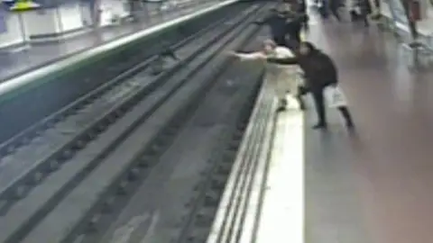 Evita un accidente en el Metro de Madrid Evita un accidente en el Metro de Madrid