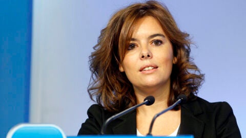 Soraya S&aacute;enz de Santamar&iacute;a en rueda de prensa sobre los controladores
