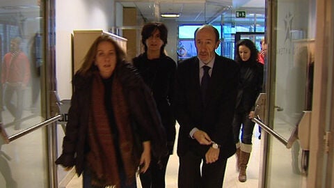 Rubalcaba desayuna en 'te doy mi palabra' (1/4)