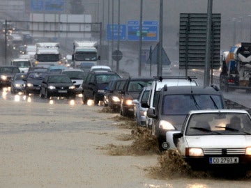 Decenas de carreteras jienenses están cortadas