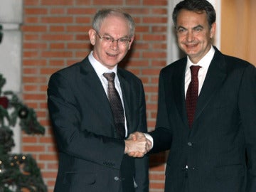 Zapatero con Herman van Rompuy durante su reunión en la Moncloa Zapatero con Herman van Rompuy durante su reunión en la Moncloa