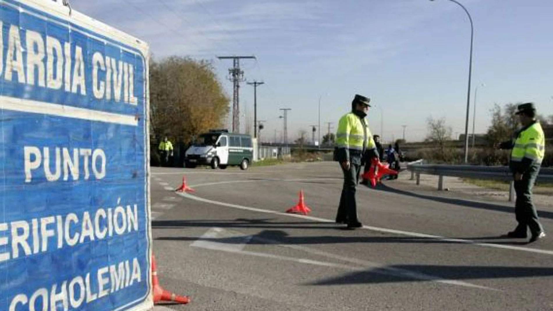 Control de alcoholemia de la Guardia Civil Control de alcoholemia de la Guardia Civil