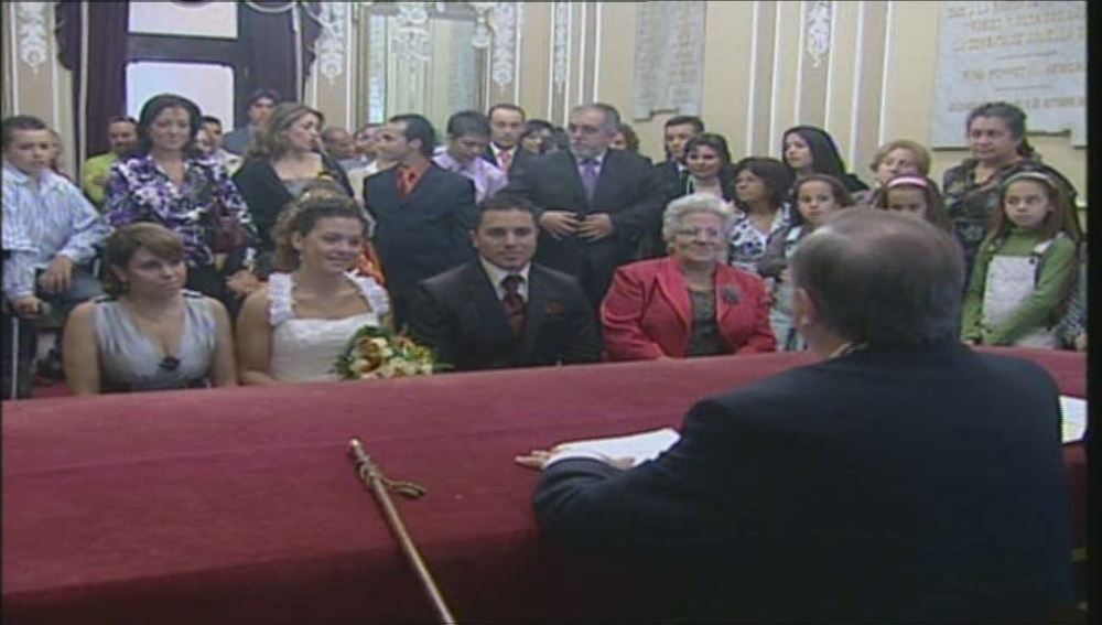 Se multiplican los matrimonios de conveniencia