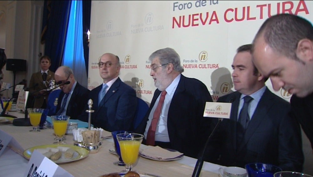 Los creadores y editores piden una normativa que ponga fin a la piratería