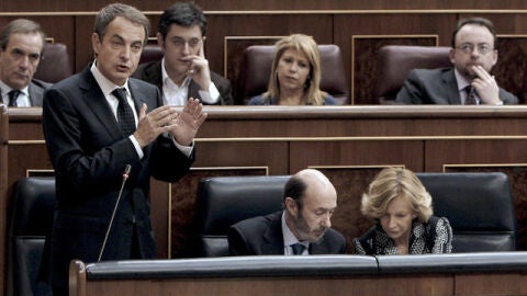 Zapatero: "En los 8 a&ntilde;os de gobierno del PP no hubo pol&iacute;tica social"