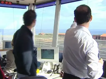 Hoy han comenzado a operar los primeros controladores que no pertenecen a AENA Hoy han comenzado a operar los primeros controladores que no pertenecen a AENA