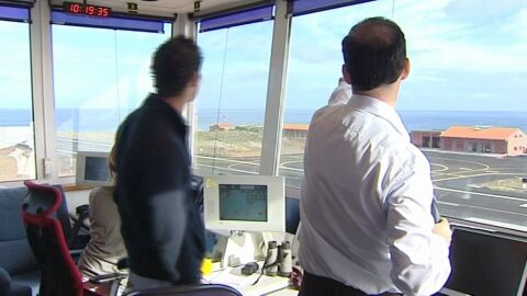 Hoy han comenzado a operar los primeros controladores que no pertenecen a AENA