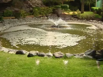 Un niño de dos años muere al caer a una fuente Un niño de dos años muere al caer a una fuente