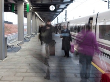 Los primeros viajeros de Valencia a Madrid