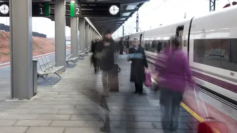 Los primeros viajeros de Valencia a Madrid Los primeros viajeros de Valencia a Madrid