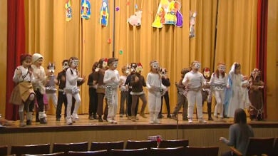 Días de teatro navideño en los colegios de toda España