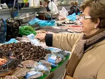 Comprando marisco Comprando marisco