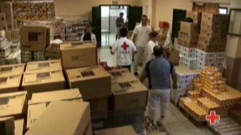 La Cruz Roja atendi&oacute; en 2010 a mas de 840.000 personas afectadas por la crisis
