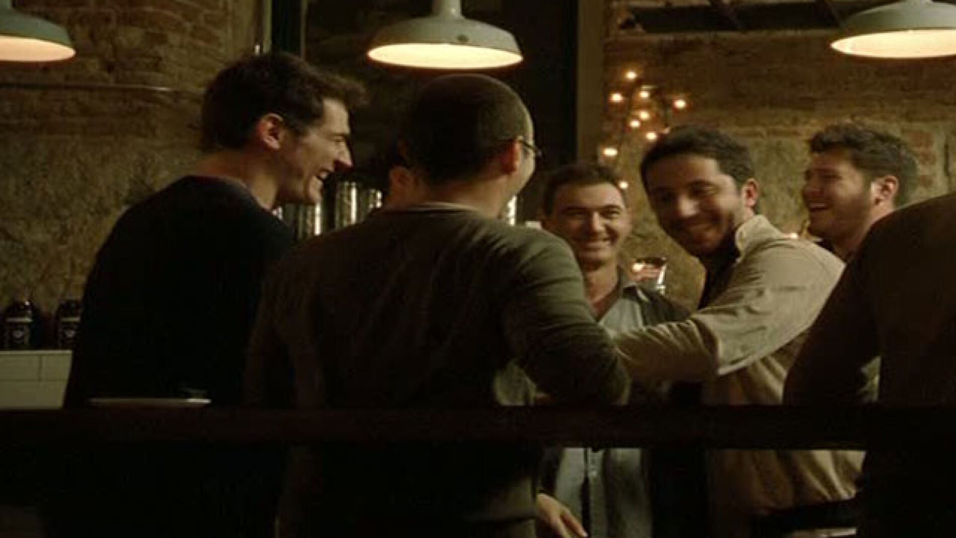 Iker Casillas se reúne con sus amigos para brindar por Navidad