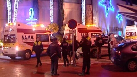 Ambulancias frente a la bolera de Paterna