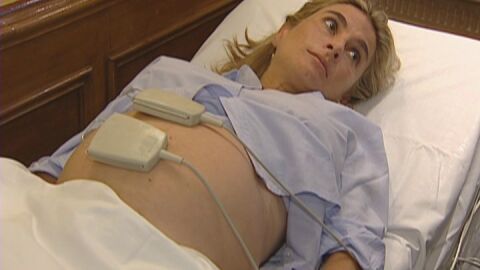 Las embarazadas piden un adelanto del parto para cobrar el cheque beb&eacute;