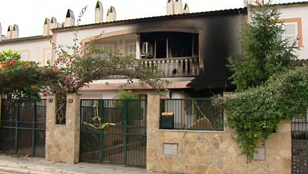 Imagen de la casa quemada en Mallorca