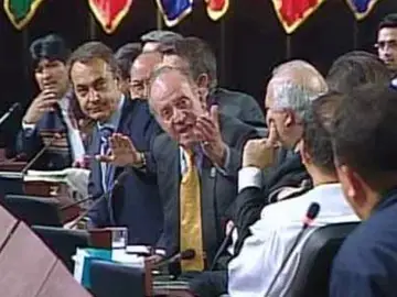 El Rey manda callar a Hugo Chávez El Rey manda callar a Hugo Chávez