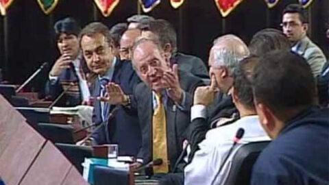 El Rey manda callar a Hugo Ch&aacute;vez