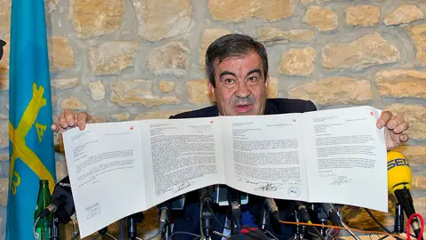 Cascos justifica su abandono del partido Cascos justifica su abandono del partido