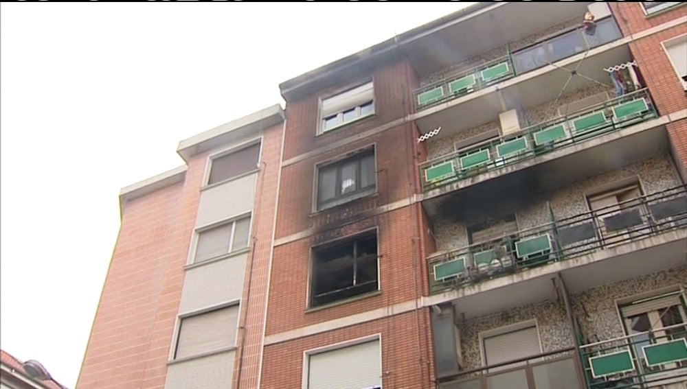 Vivienda incendiada en Santurce
