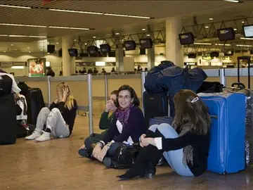 Cancelados 19 vuelos en el Aeropuerto de El Prat (Barcelona) por el temporal en Europa Cancelados 19 vuelos en el Aeropuerto de El Prat (Barcelona) por el temporal en Europa