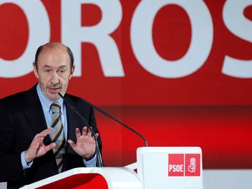 Rubalcaba, en un mitin Rubalcaba, en un mitin