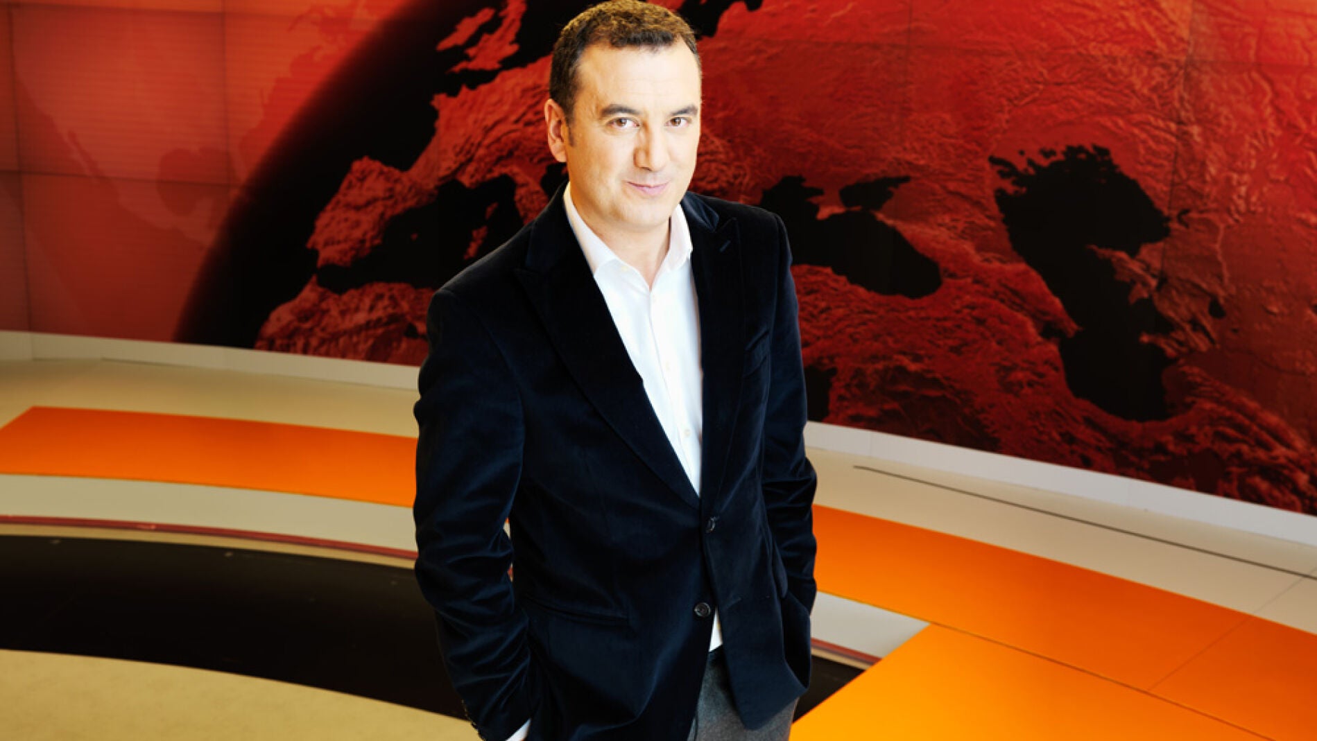 Brasero nos muestra el nuevo plató de informativos