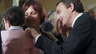Zapatero se reúne con Patxi López y el líder del PNV para hablar de ETA