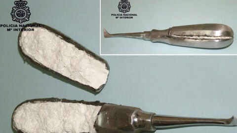 Medio kilo de coca&iacute;na en los mangos met&aacute;licos de punzones de carpintero