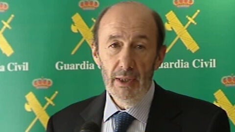 Rubalcaba confirma que el acuerdo con los sindicatos es dif&iacute;cil