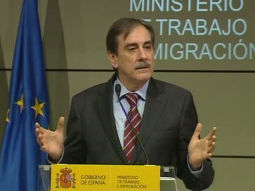 Valeriano Gómez, ministro de Trabajo