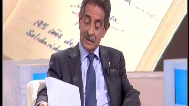 Revilla cree que Batasuna está en las listas de Bildu