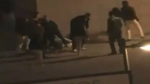 Brutal pelea en Granada Brutal pelea en Granada