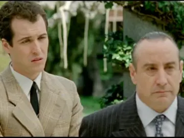 Juan Carlos habla con Don Juan Juan Carlos habla con Don Juan
