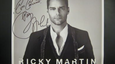 ¡Ya tenemos ganador del póster firmado por Ricky Martin!