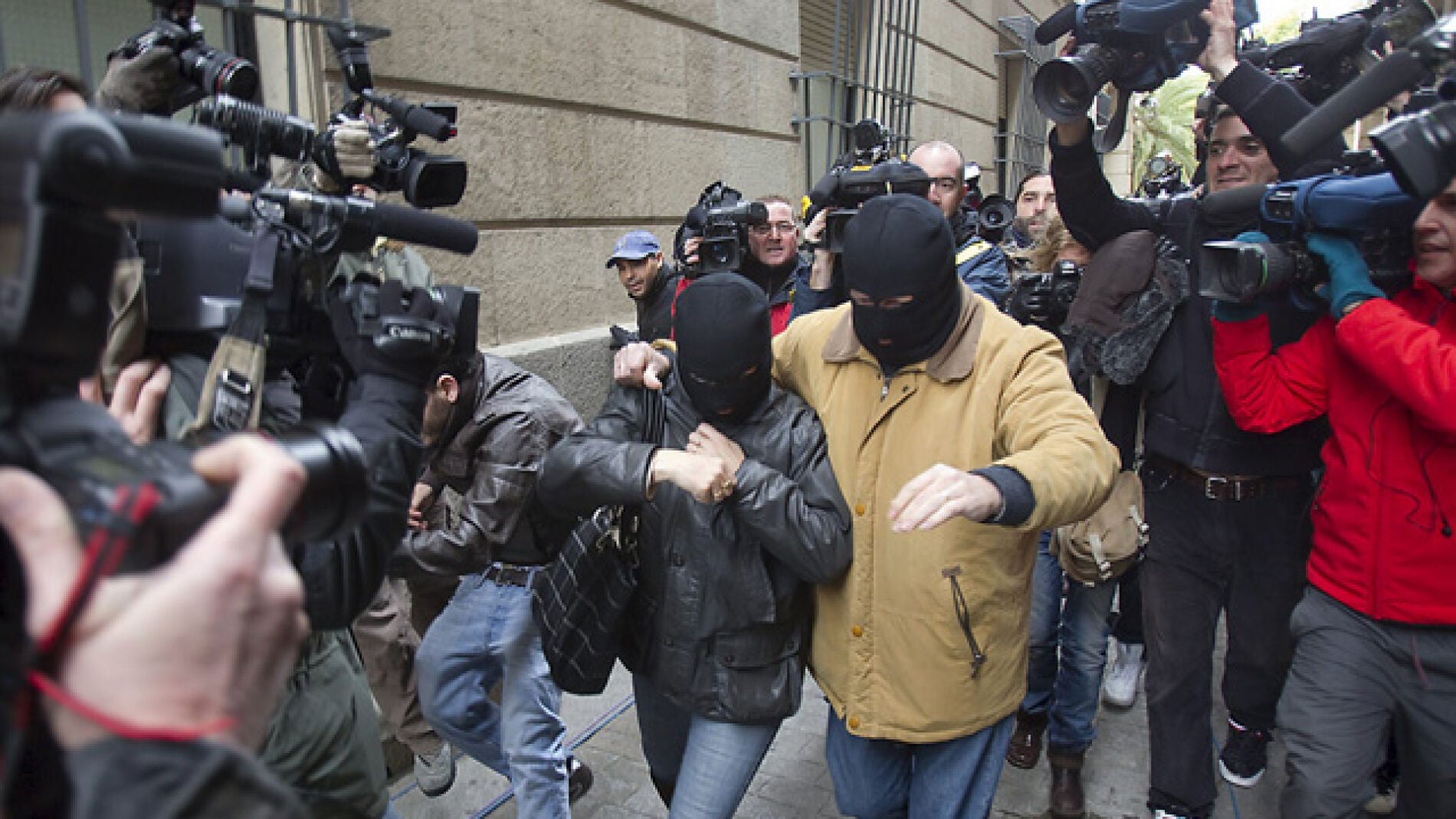 Los padres de 'El Cuco' a la salida del juzgado