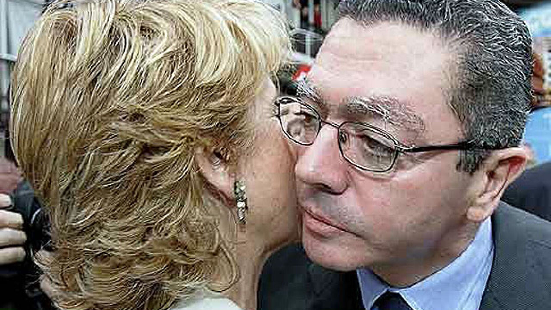 Aguirre y Ru&iacute;z Gallard&oacute;n se saludan