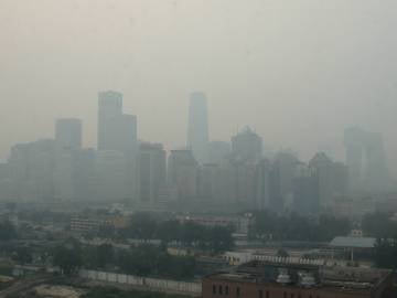 Imagen de la ciudad de Madrid con altos niveles de contaminación