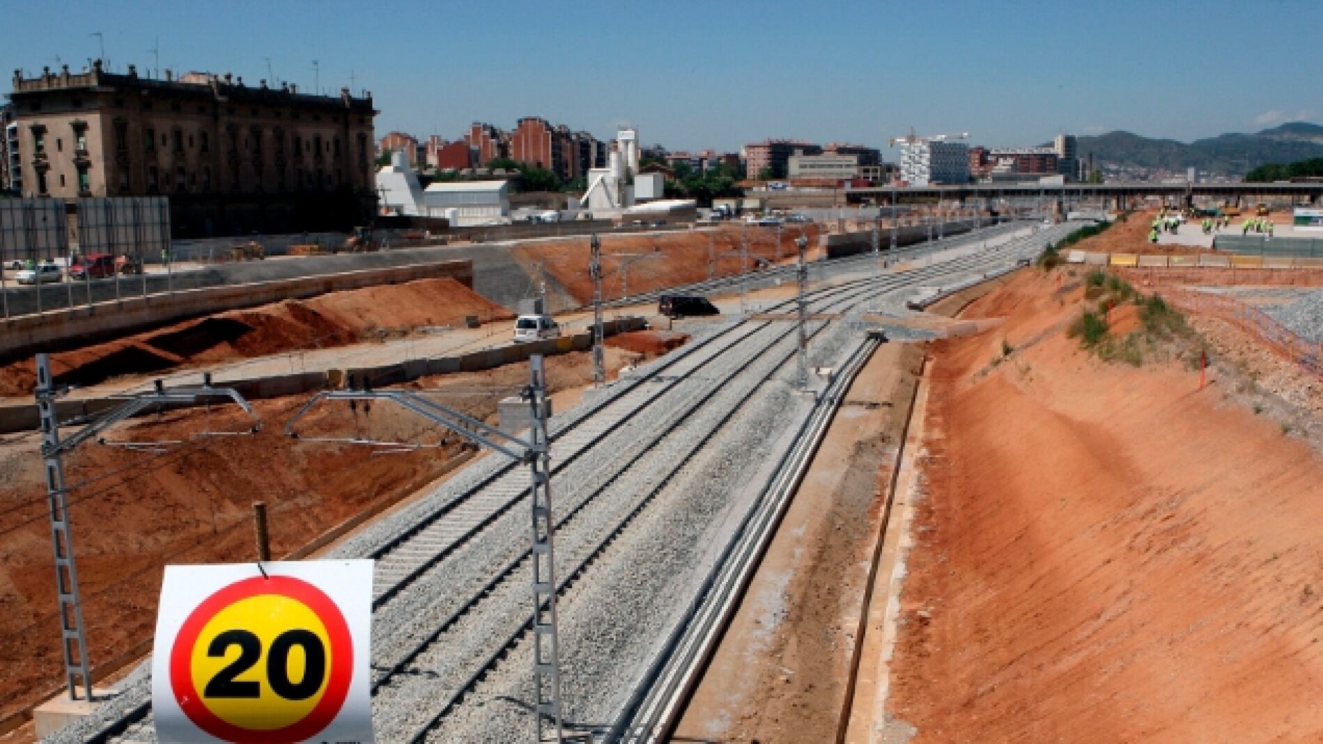 Hallazgo de un cad&aacute;ver en la v&iacute;a del AVE