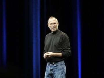 Steve Jobs dejó la dirección de la compañía bajo muchos rumores.