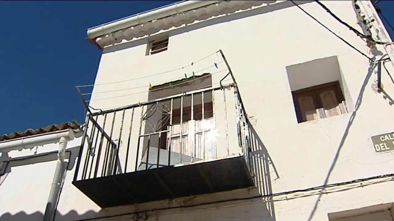 "En este pueblo no habrá ni niños ¿no?"