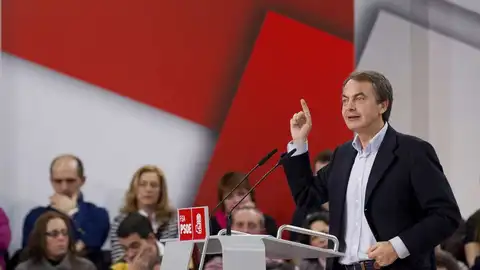 Zapatero durante un mitin Zapatero durante un mitin