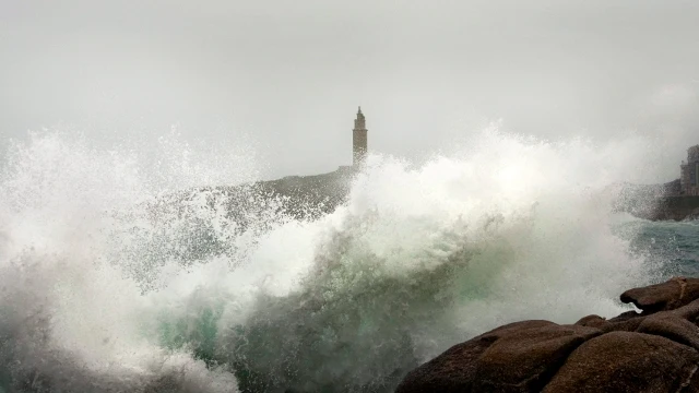 Fuertes olas en La Coru&ntilde;a