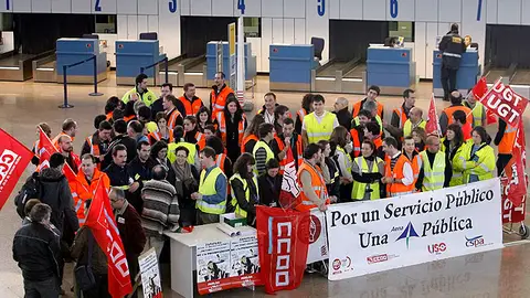 Contra la privatización de AENA Contra la privatización de AENA