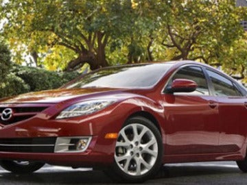 Un vehículo Mazda 6