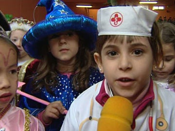 Niñas disfrazadas de Carnaval