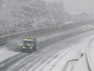 Las quitanieves vuelven a la A6