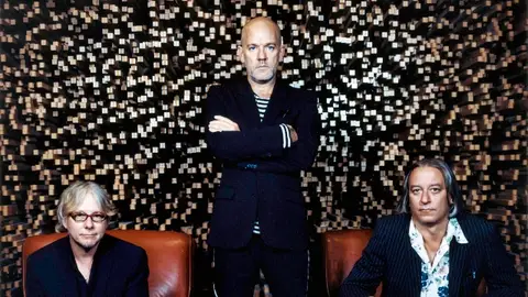 REM presenta su nuevo disco REM presenta su nuevo disco