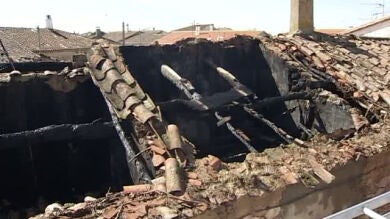 Dos muertos en un incendio en Santiz